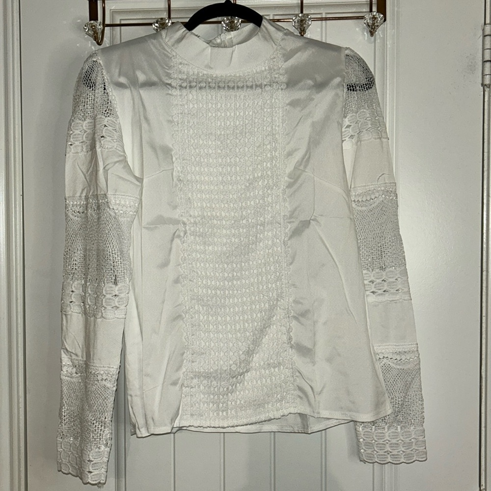 Women’s Beautiful Knitted White Blouse, Large